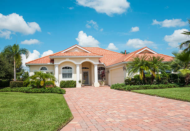 Best Interlocking Driveway Pavers  in Deephaven, MN